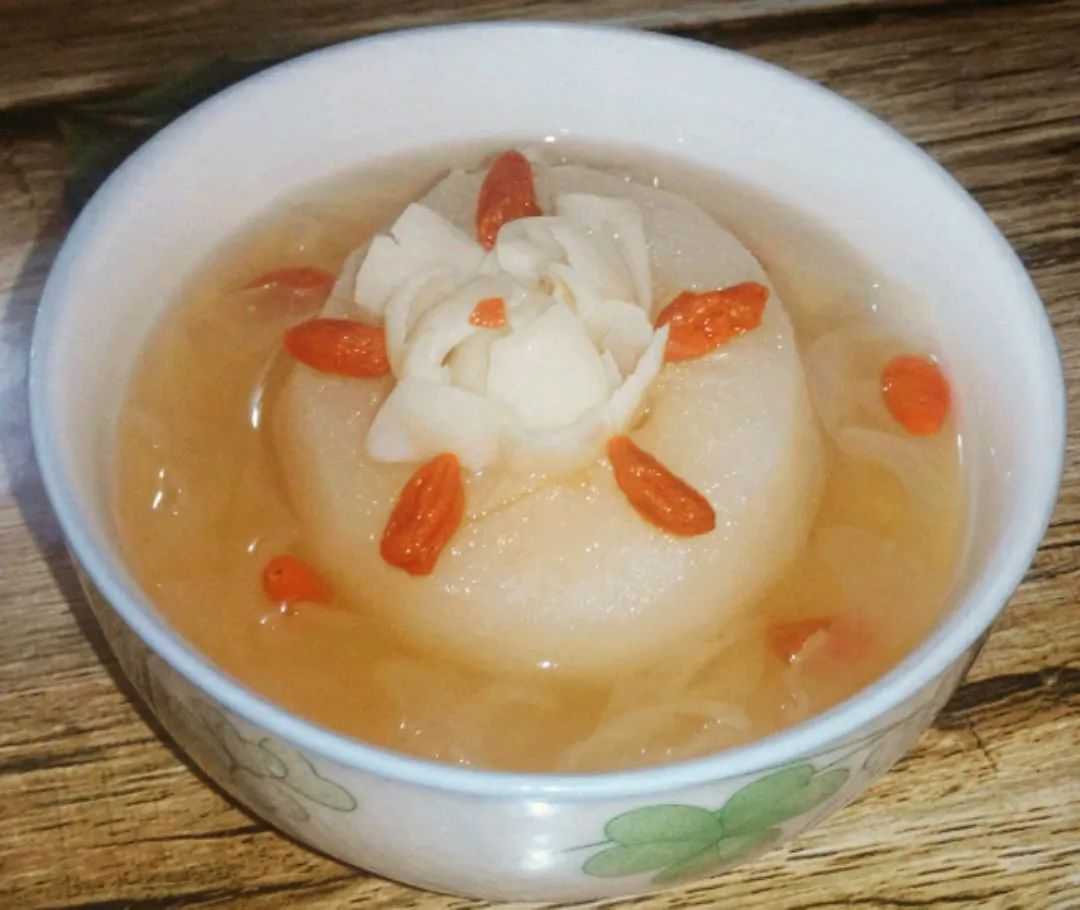 雪梨蜂蜜银耳汤.jpeg