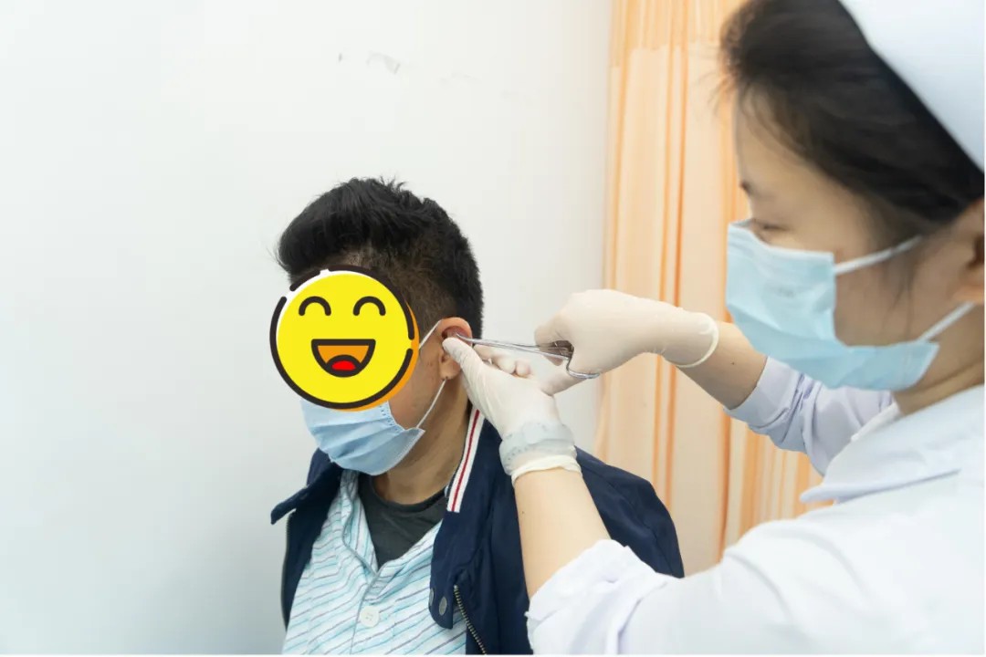 耳穴压豆疗法.jpg