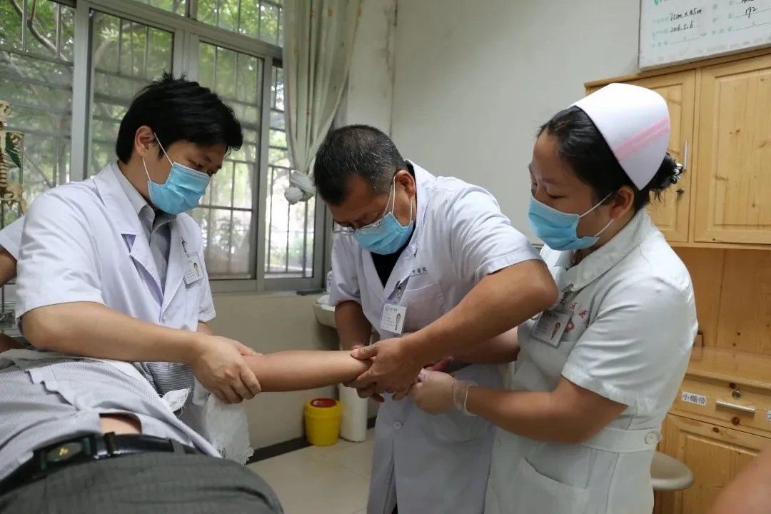 广东省中医临床重点专科骨伤科.jpg