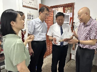 宝安中医院（集团）与林芝市藏医院签约后2.jpg
