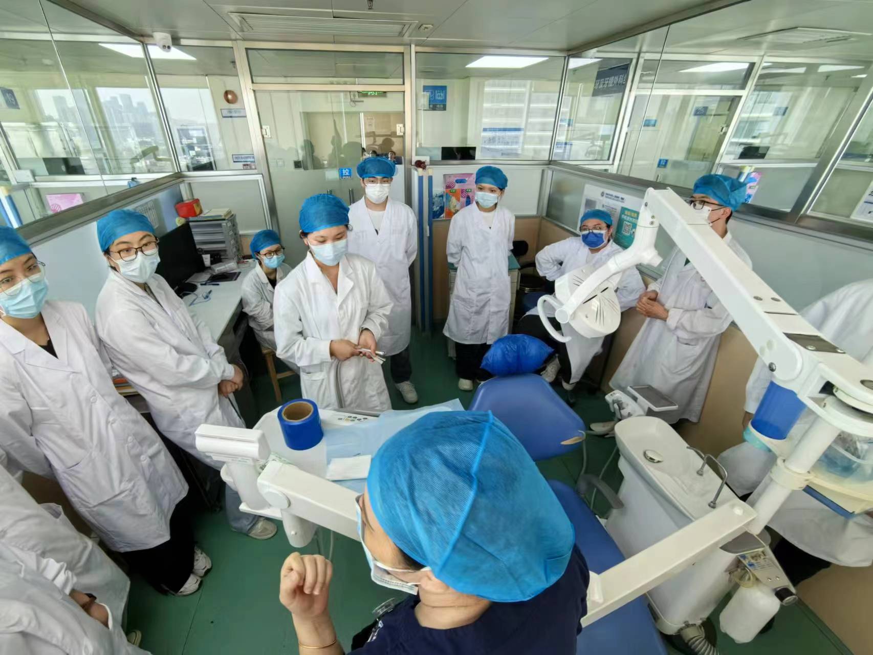 1.6.口腔科教学.jpg