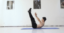 仰卧收腹锻炼.gif