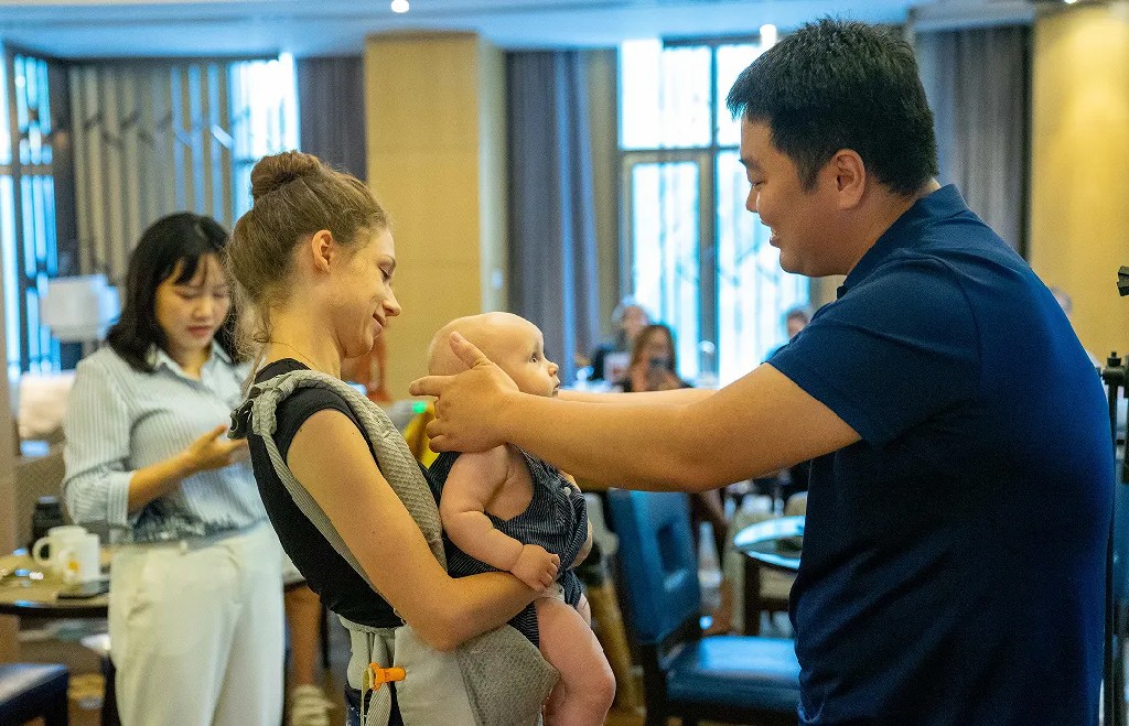 为深圳国际妇女汇（SWIC）成员开展中医药养生知识交流会.jpg
