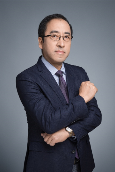 李伟.png